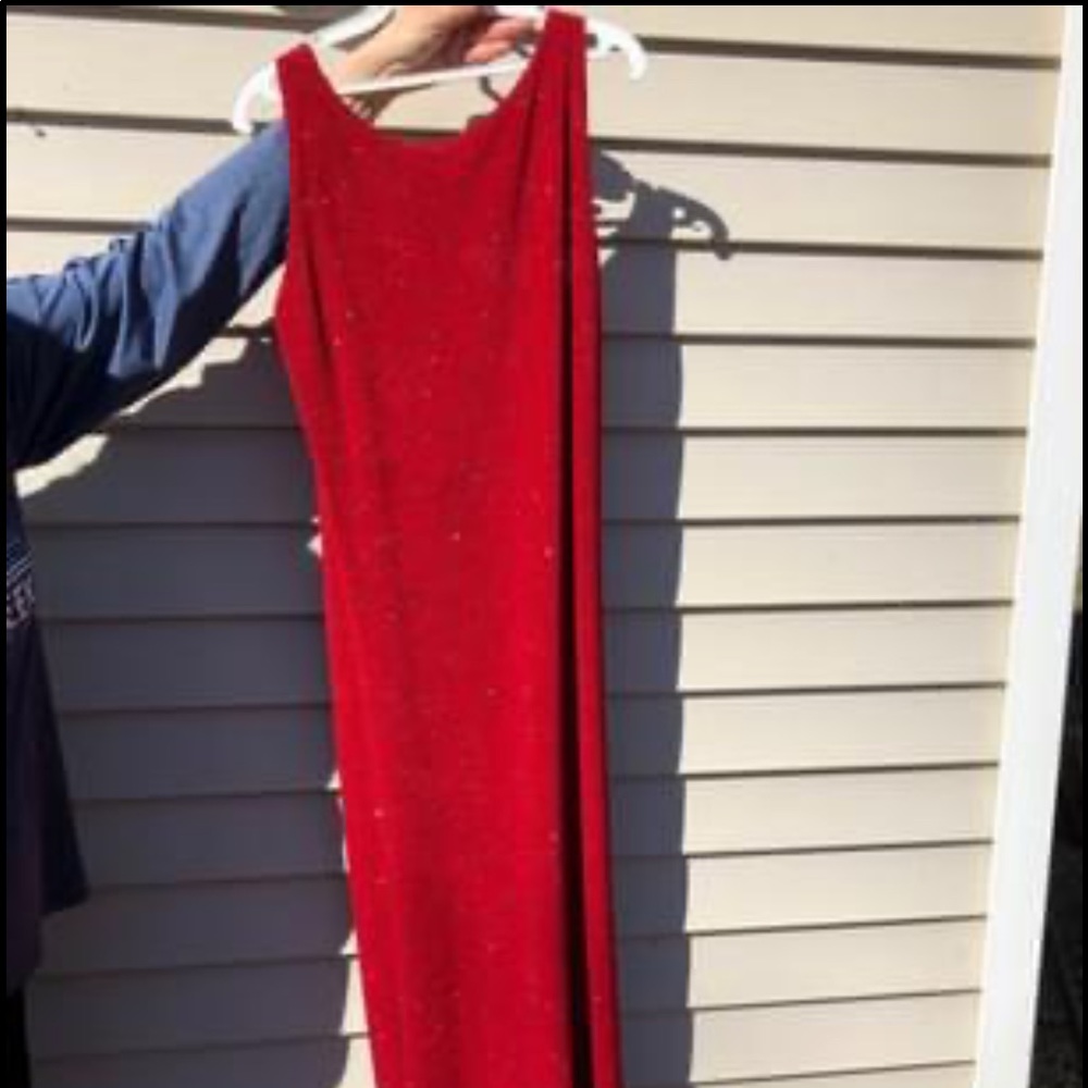 Fancy red dress💃🏽